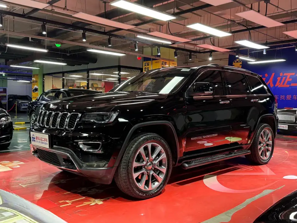 Jeep Grand Cherokee (Import) 3.6L Elite Navigation 2019