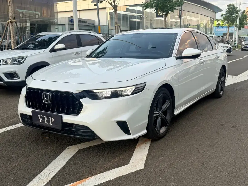 Honda Inspire 260TURBO Elegance Edition 2025