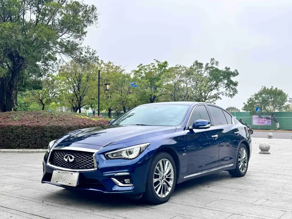 Infiniti Q50L 2.0T Premium Edition (China VI) 2021
