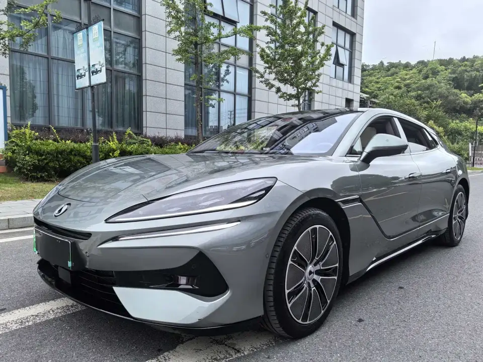 Denza Z9GT Model 1100 AWD Max Edition 2025