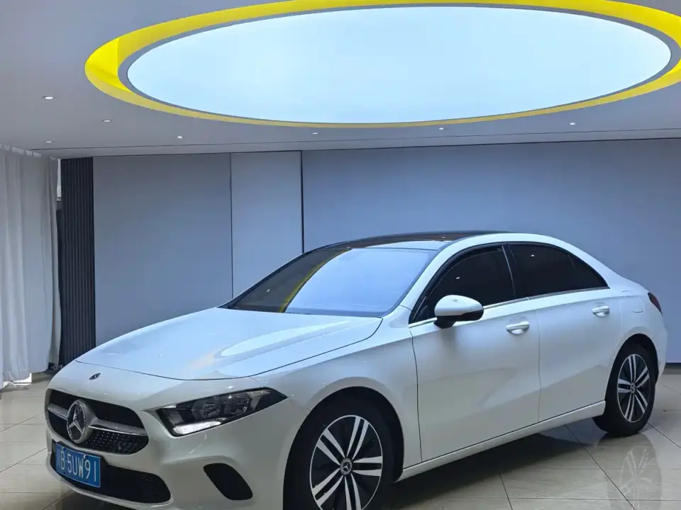 Mercedes-Benz A-Class A 180 L Sport Sedan 2022