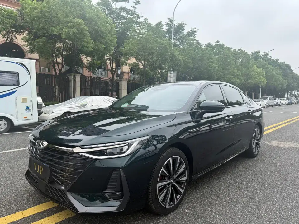 Chery Arrizo 8 Model 2.0T Automatic Royal+ 2025