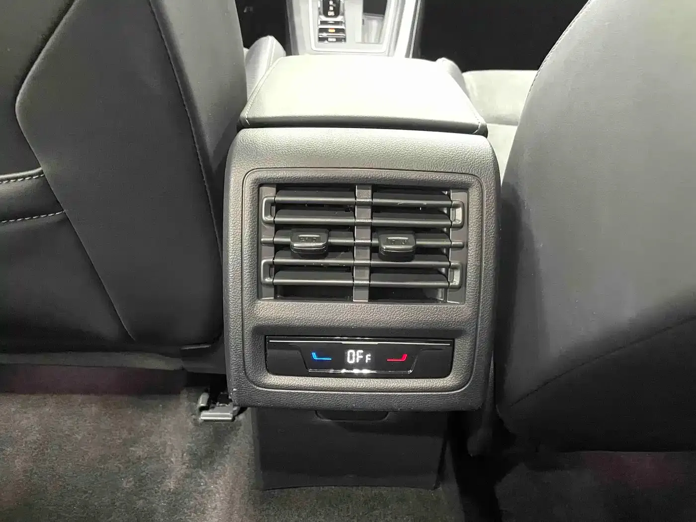 Volkswagen Golf 280TSI DSG R-Line 2022 — фото 12