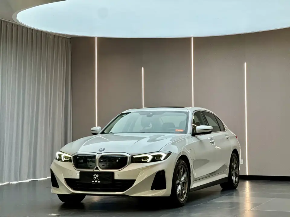 BMW i3 eDrive 35 L 2022