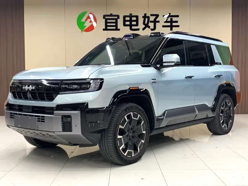 Fangchengbao Leopard 8 Zhiyong Flagship 7-Seater 2024