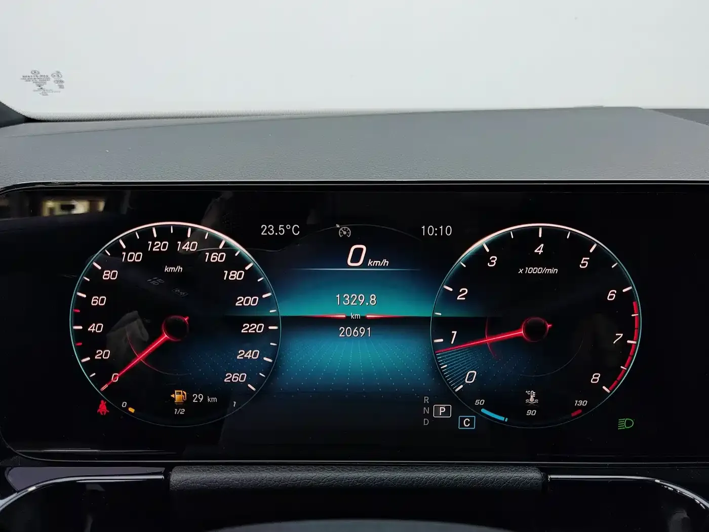 Mercedes-Benz GLA-Class GLA 180 2021 — фото 20