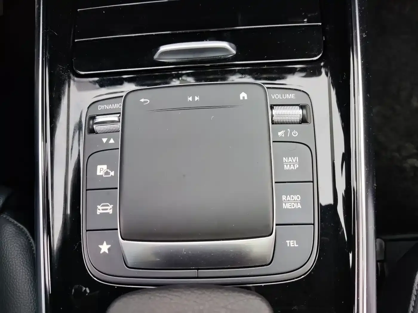 Mercedes-Benz GLA-Class GLA 180 2021 — фото 17