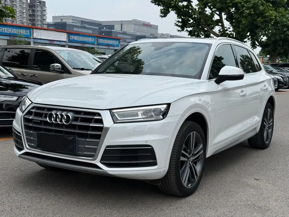 Audi Q5L 40 TFSI Prestige Fashion 2021