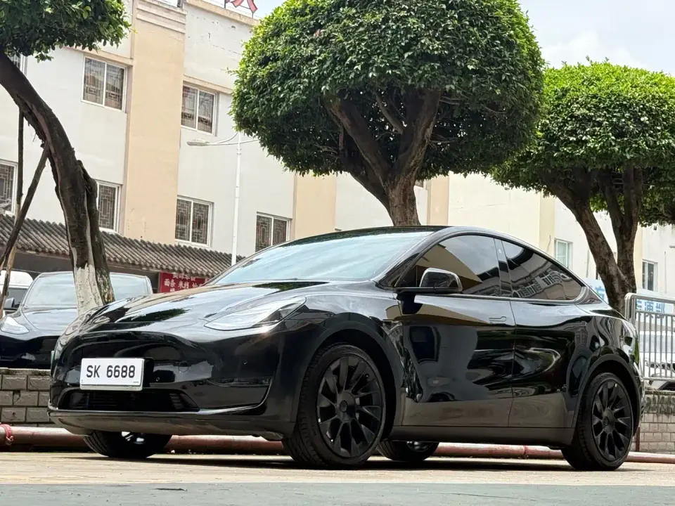 Tesla Model Y Facelift Long Range All-Wheel Drive Version 2023