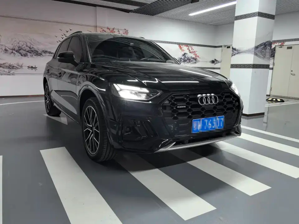 Audi Q5L Model 45 TFSI Luxury Dynamic 2024