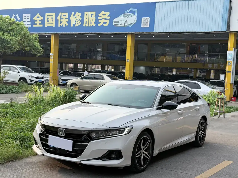 Honda Accord 260TURBO Phantom Night Premium 2022