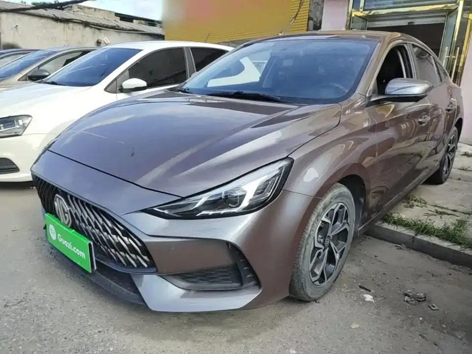 MG MG5 Facelift 180DVVT CVT Youth Luxury Edition 2022