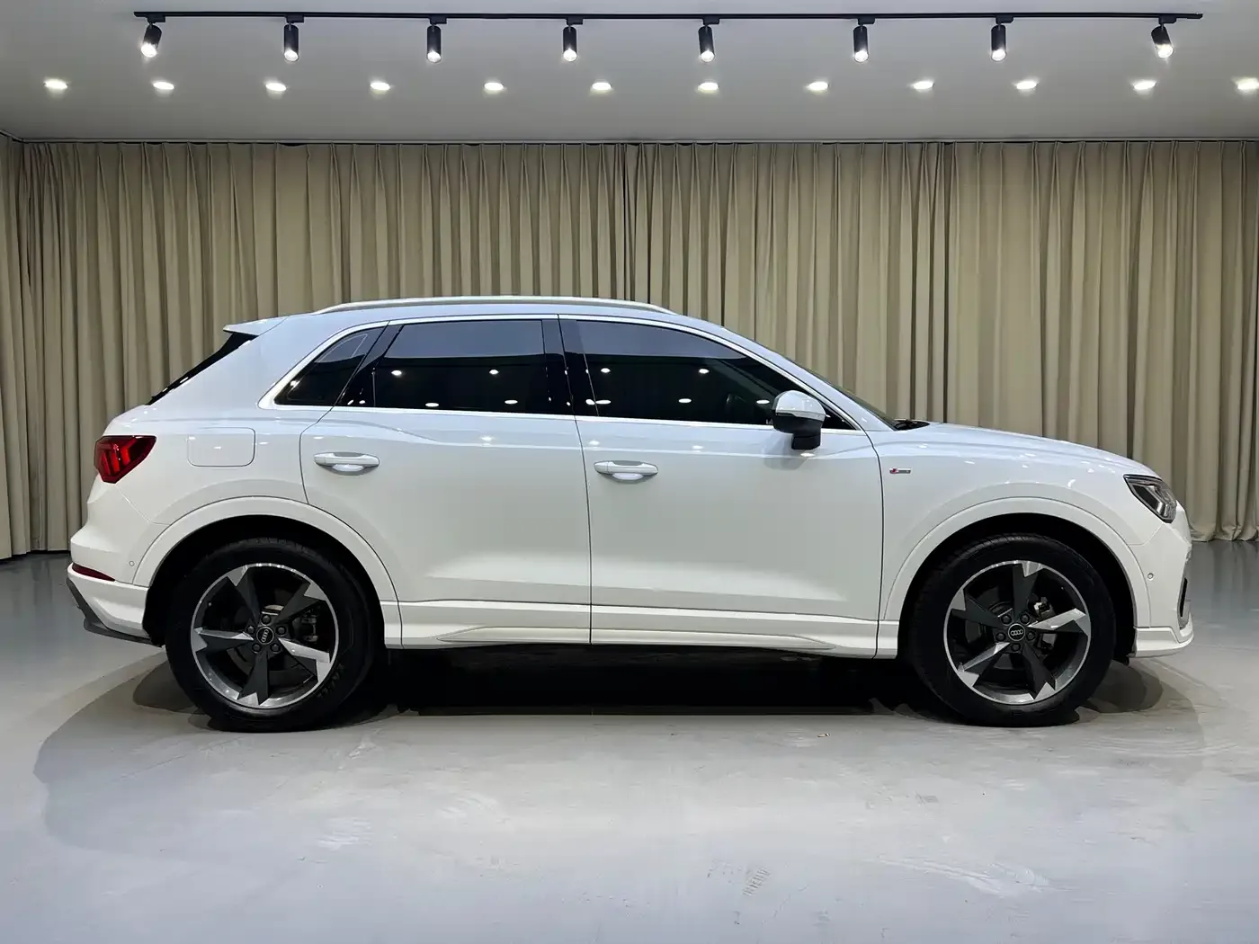 Audi Q3 35 TFSI Fashion Dynamic (1.4T) 2023 — фото 4