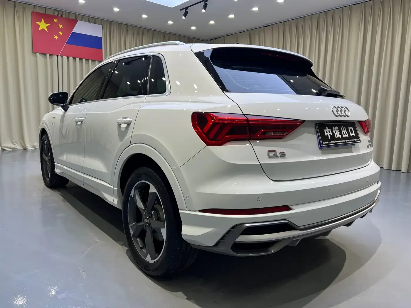 Audi Q3 35 TFSI Fashion Dynamic (1.4T) 2023 — фото 7