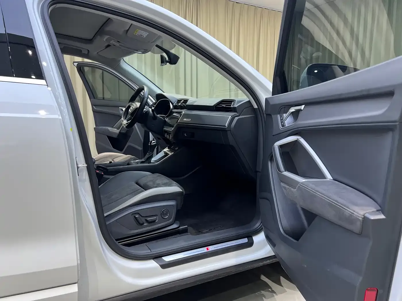 Audi Q3 35 TFSI Fashion Dynamic (1.4T) 2023 — фото 20