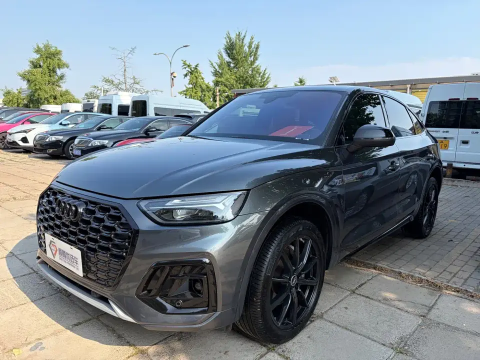 Audi Q5L Sportback Facelift 40 TFSI Luxury Style 2022