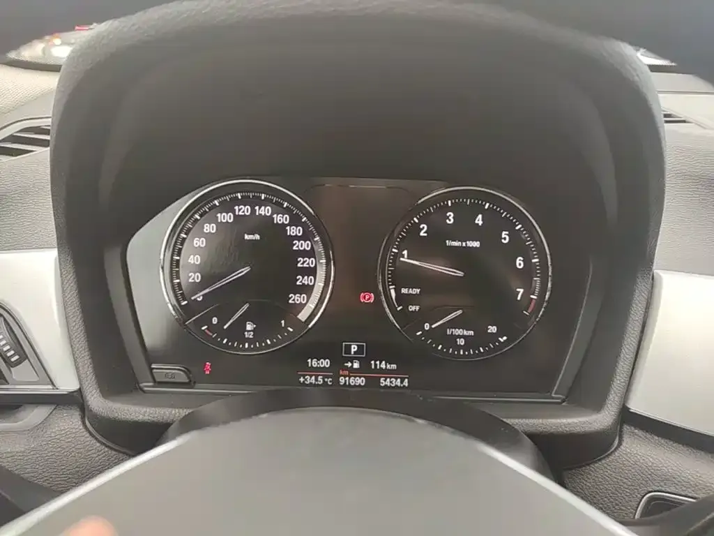 BMW X1 sDrive20Li Leading Model 2019 — фото 12