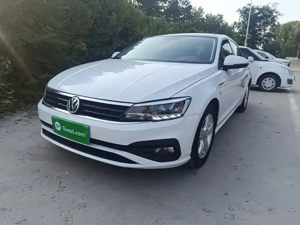 Volkswagen Lamando 230TSI DSG Fashion Edition 2021
