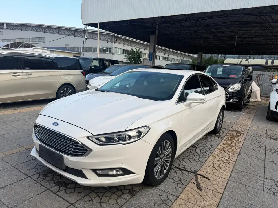 Ford Mondeo EcoBoost 200 Luxury 2019