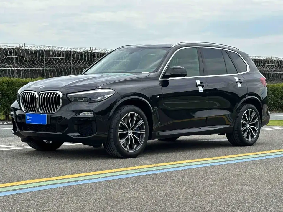 BMW X5 (Import) xDrive40i M Sport Package 2022