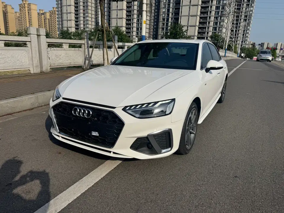 Audi A4L 40 TFSI Fashion Dynamic 2022