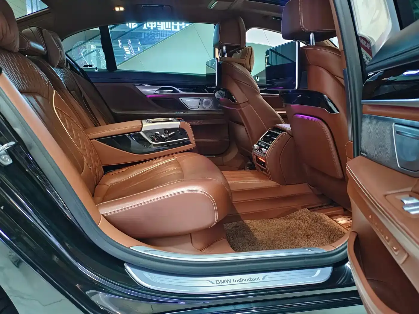 BMW 7 Series 740Li xDrive Premium Type Excellence Package 2019 — фото 26