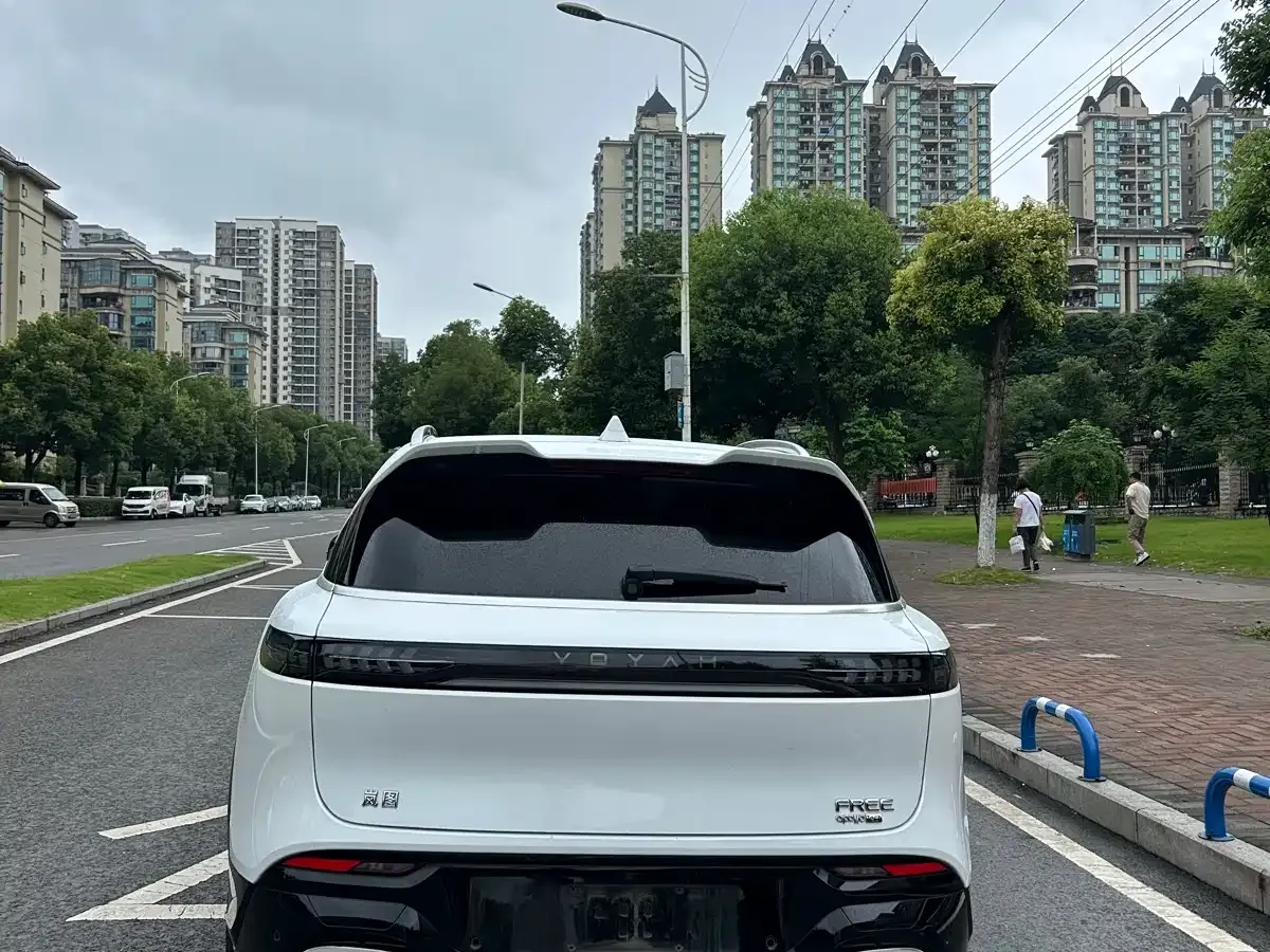 Voyah Auto VOYAH FREE Ultra Long Range Intelligent Driving Edition 2023 — фото 5