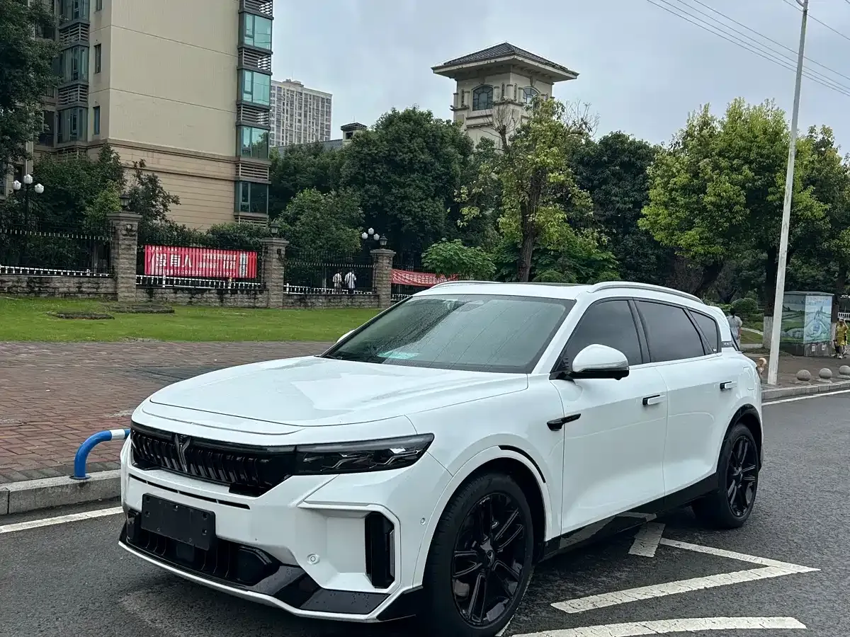 Voyah Auto VOYAH FREE Ultra Long Range Intelligent Driving Edition 2023