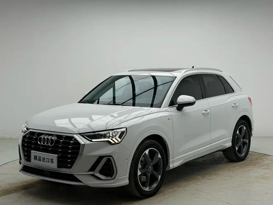 Audi Q3 35 TFSI Fashion Dynamic (1.4T) 2023