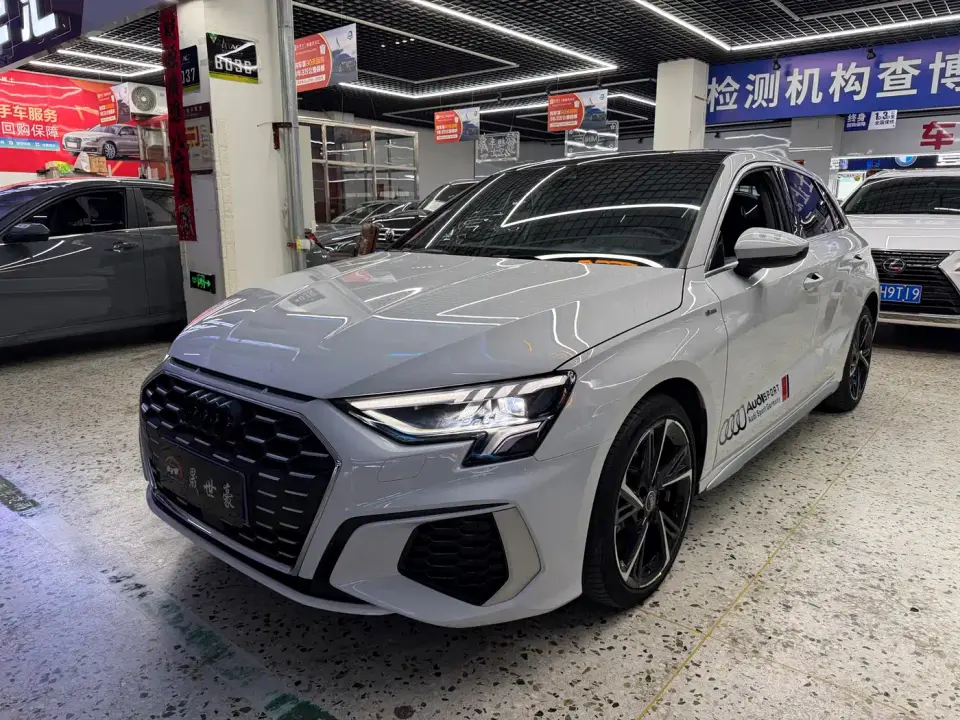 Audi A3 Facelift Sportback 35 TFSI Fashion Sport 2023
