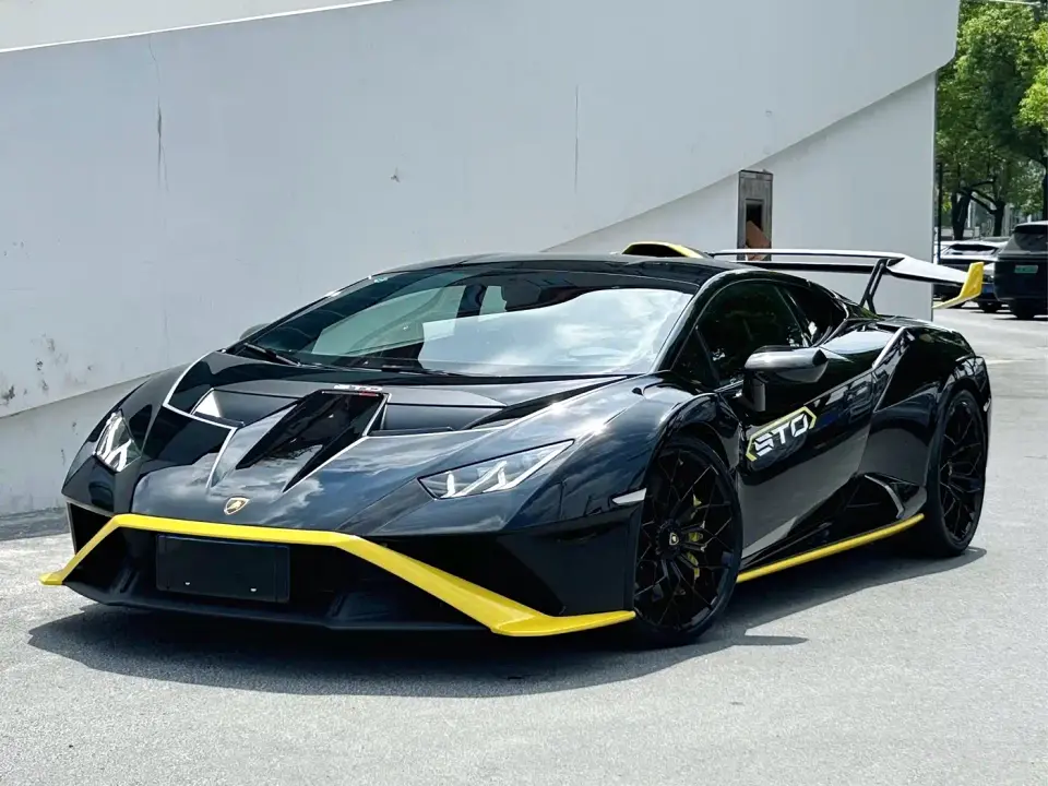 Lamborghini Huracán Huracán STO 2022