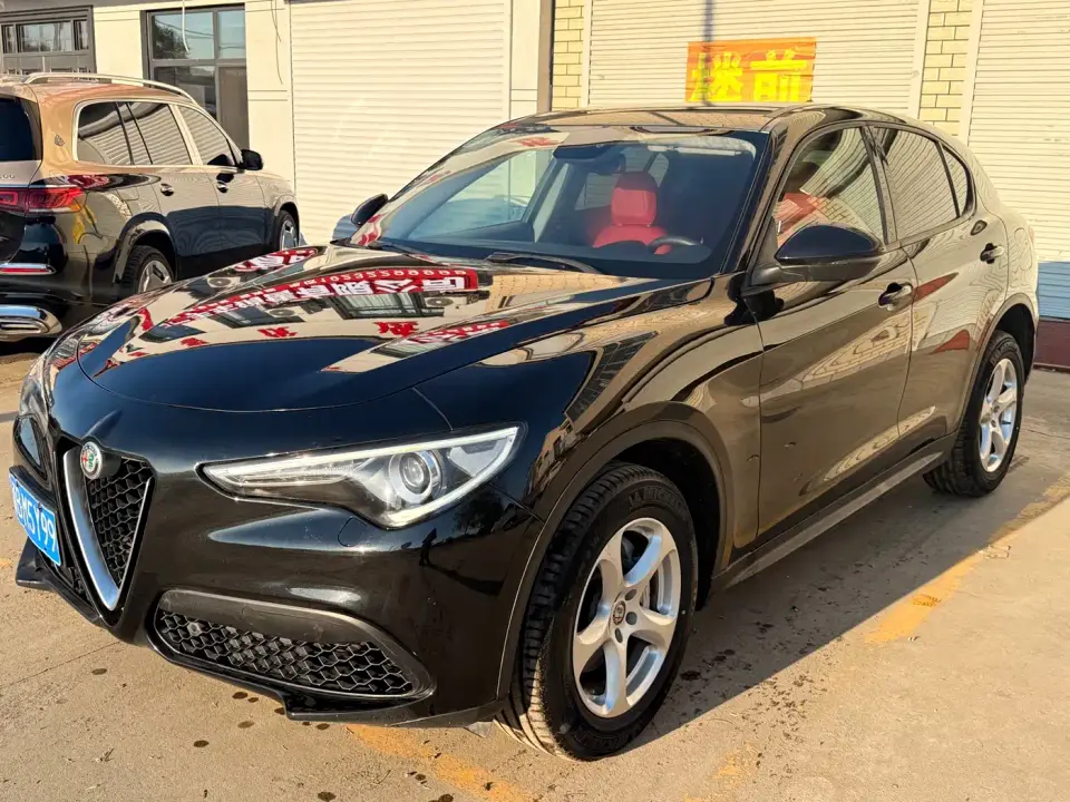 Alfa Romeo Stelvio 2.0T 200HP Elite 2019