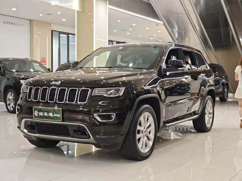 Jeep Grand Cherokee (Import) 3.0L Comfort Navigation Edition 2019