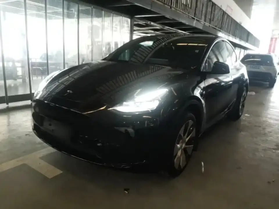 Tesla Model Y Facelift Rear-Wheel Drive Version 2023