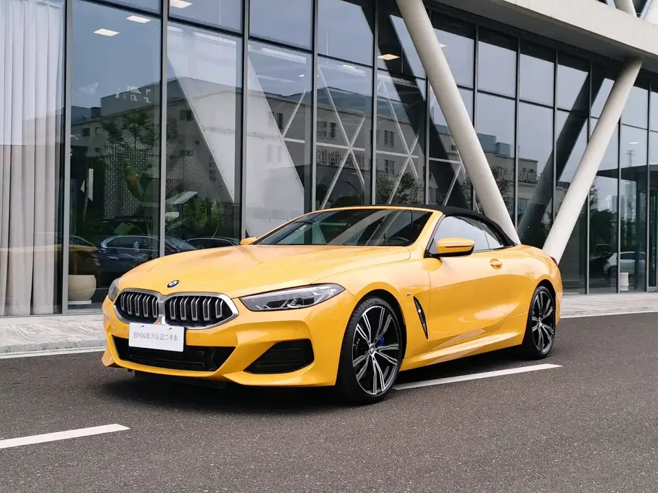 BMW 8 Series 840i Convertible M Sport Package 2025