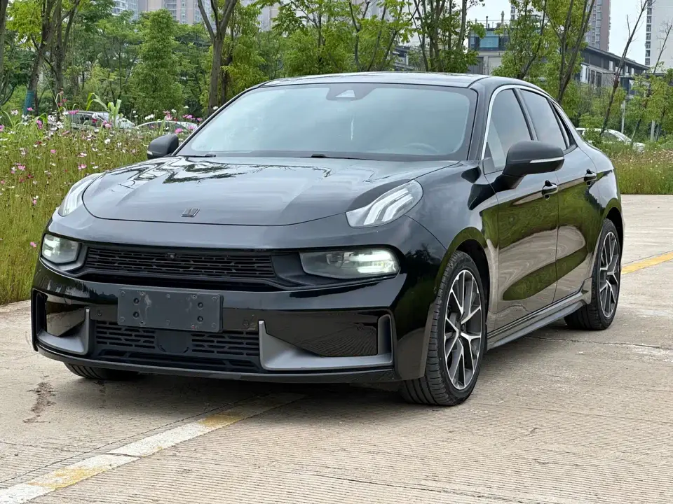 Lynk & Co 03 2.0TD Auto Jin Plus 2021