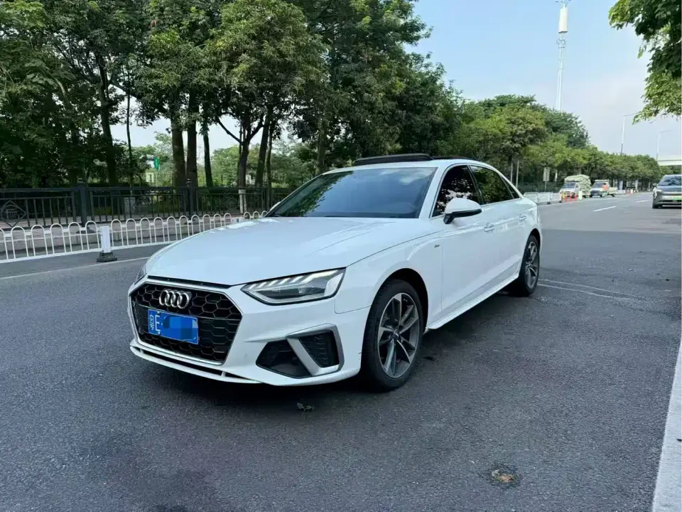 Audi A4L 40 TFSI Luxury Dynamic 2021