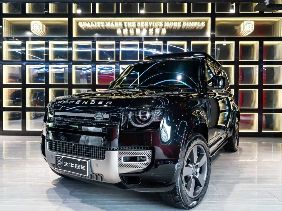 Land Rover Defender 110 3.0T P400 -Dynamic HSE 2025
