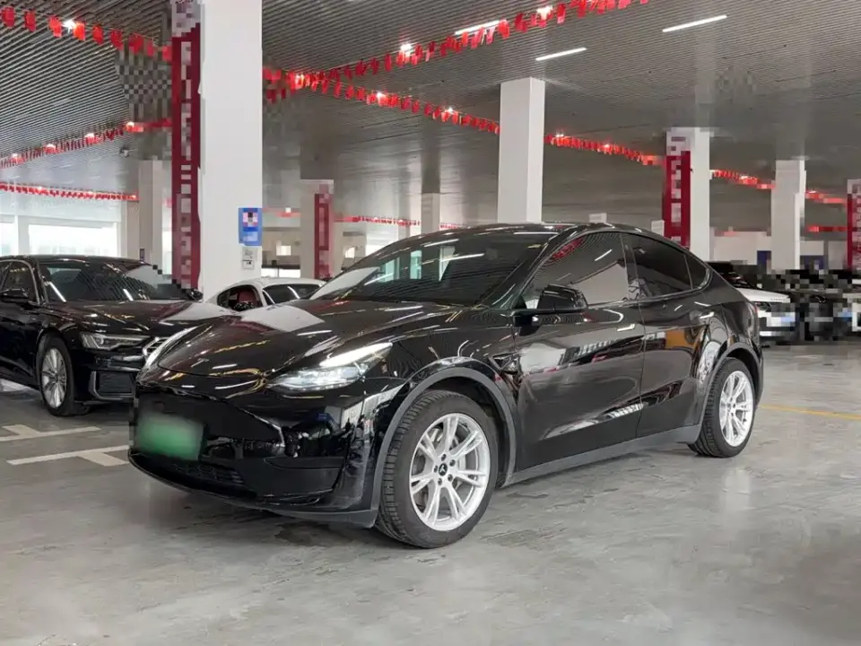 Tesla Model Y Facelift Rear-Wheel Drive Version 2023
