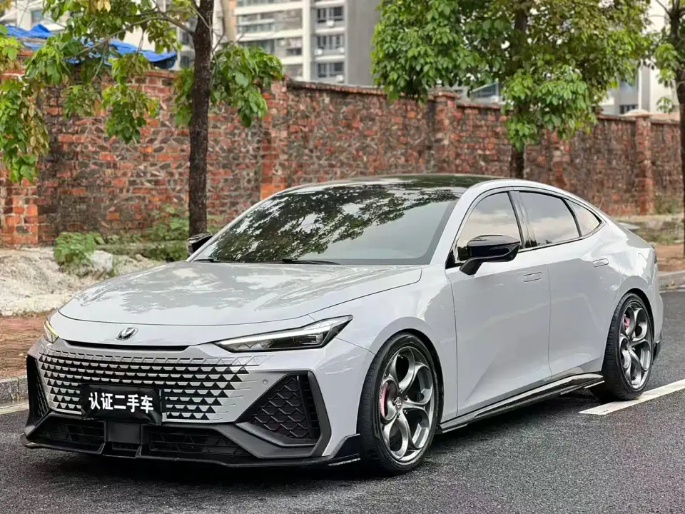 Changan UNI-V 2.0T Sharp Speed Edition 2023