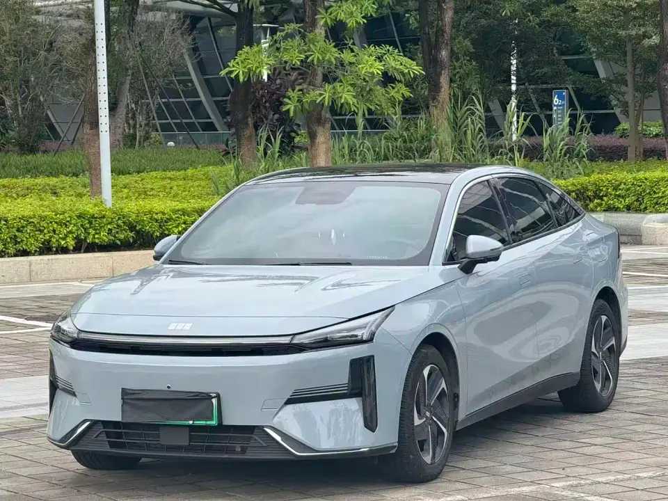 Geely Galaxy Galaxy L6 125km MAX 2023