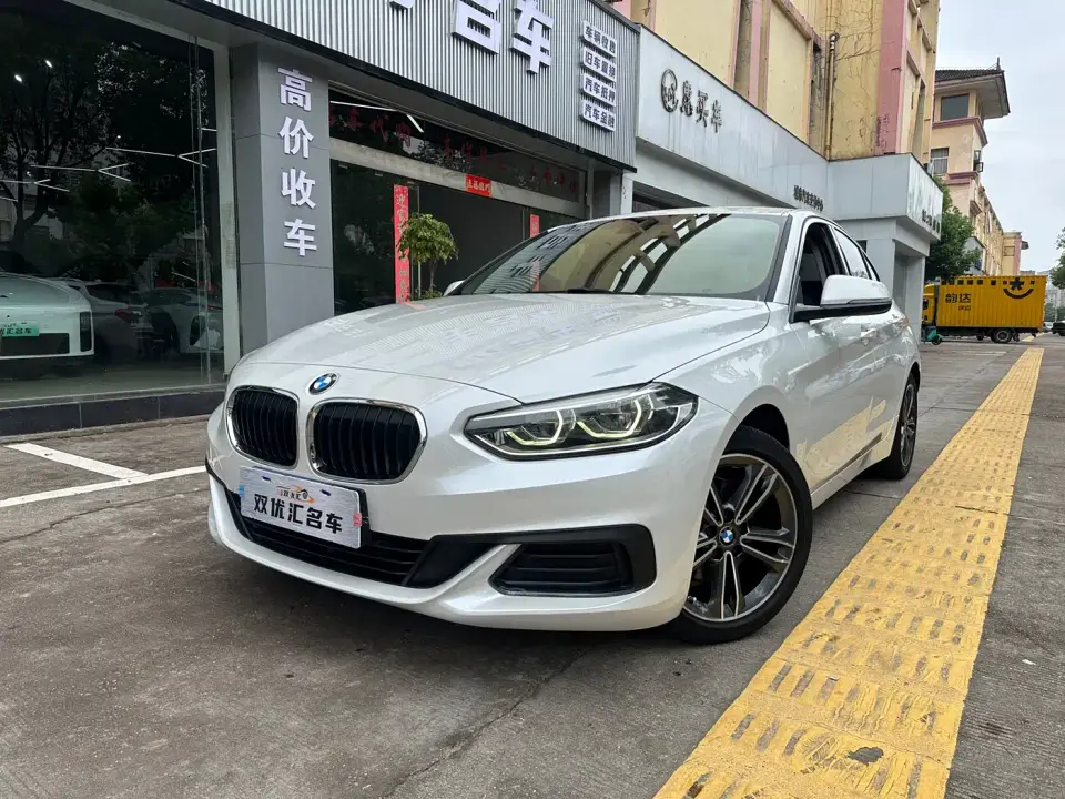 BMW 1 Series Model 120i Fashion Style 2020