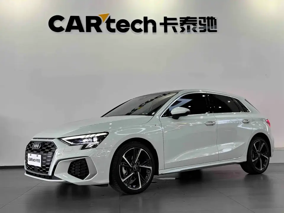 Audi A3 Model Sportback 35 TFSI Fashion Sport 2024