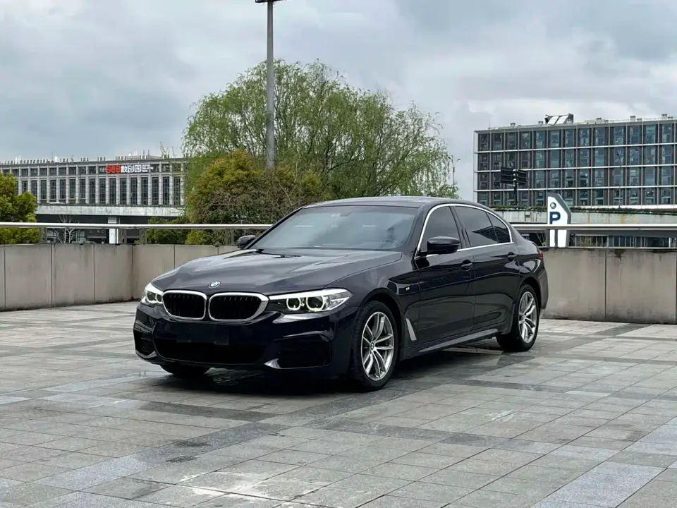 BMW 5 Series 525Li M Sport Package 2020