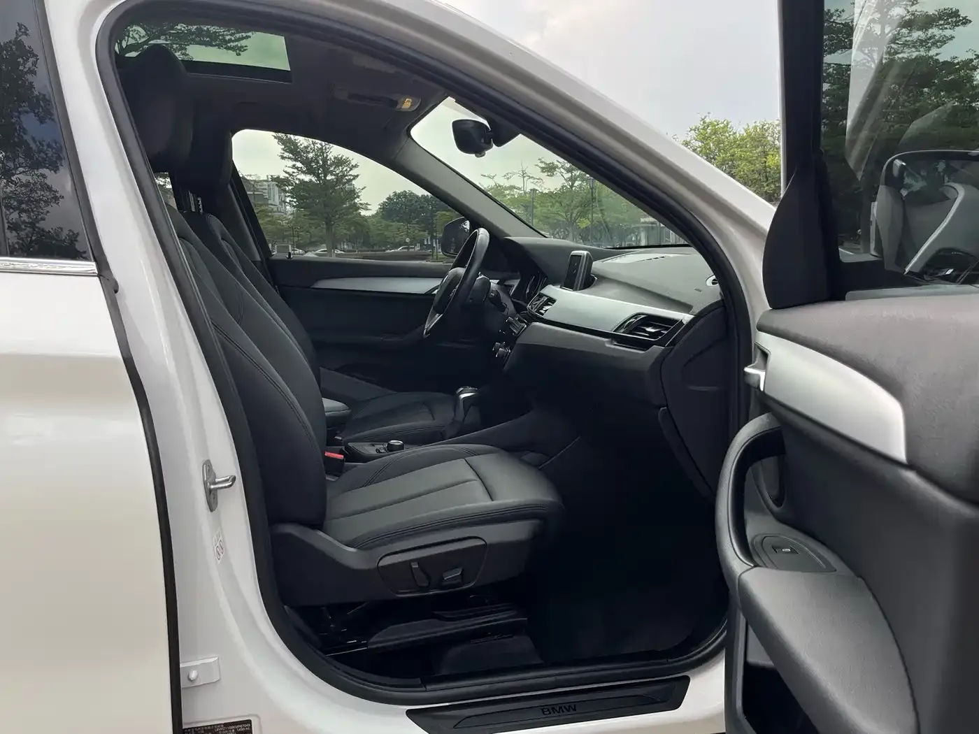 BMW X1 sDrive18Li Fashion Model 2019 — фото 14