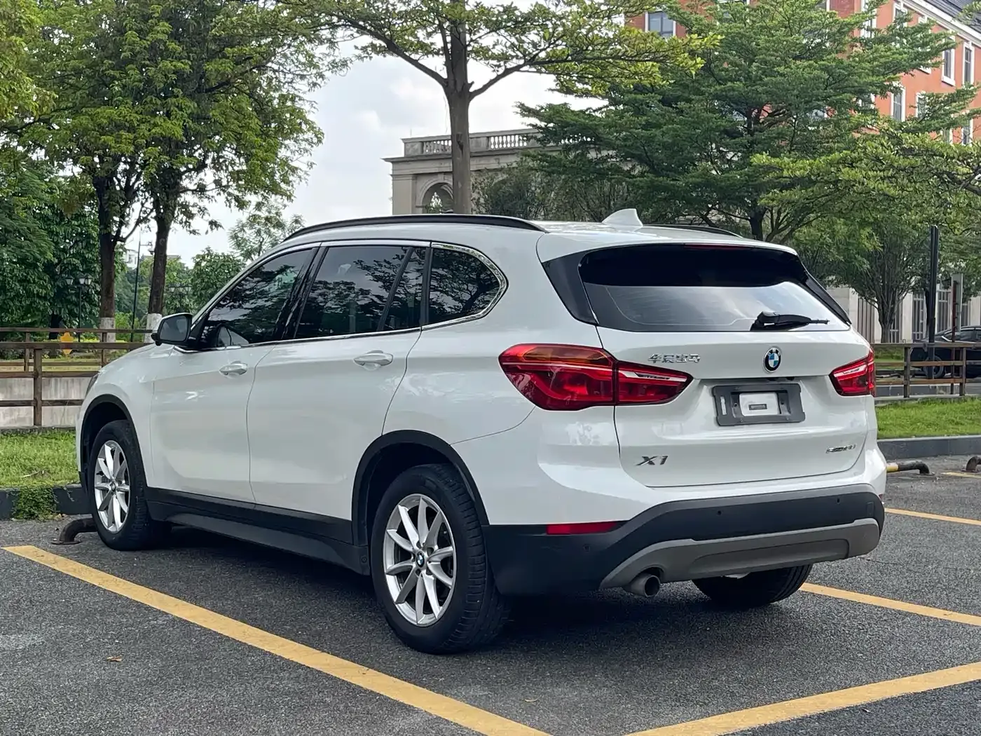 BMW X1 sDrive18Li Fashion Model 2019 — фото 6