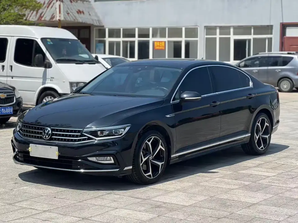 Volkswagen Magotan Model 2 Million Commemorative Edition 330TSI DSG Luxury 2023