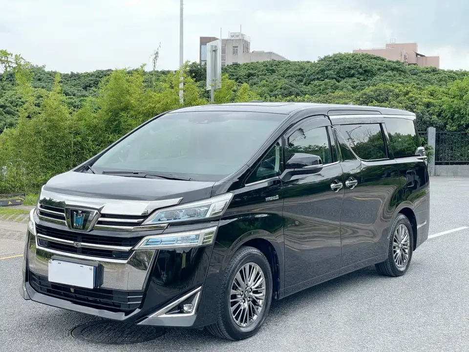 Toyota Vellfire Crown Hybrid 2.5L HV Luxury Edition 2022