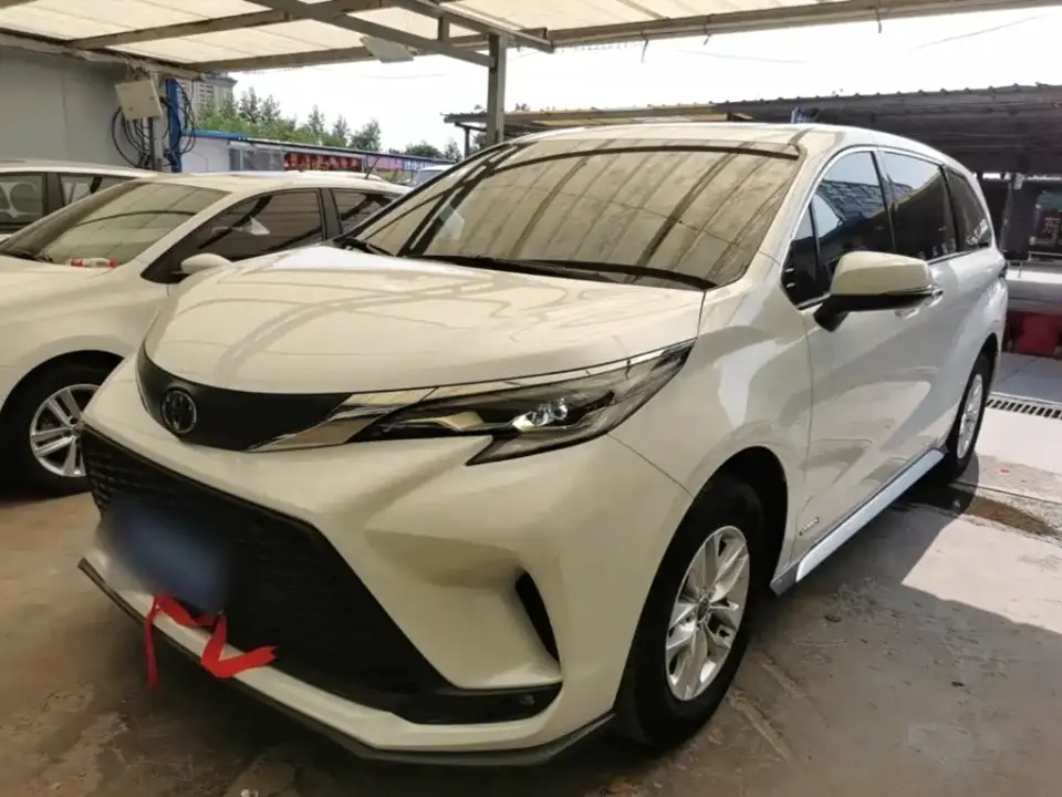 Toyota Granvia 2.5L Hybrid Comfort Edition 2024