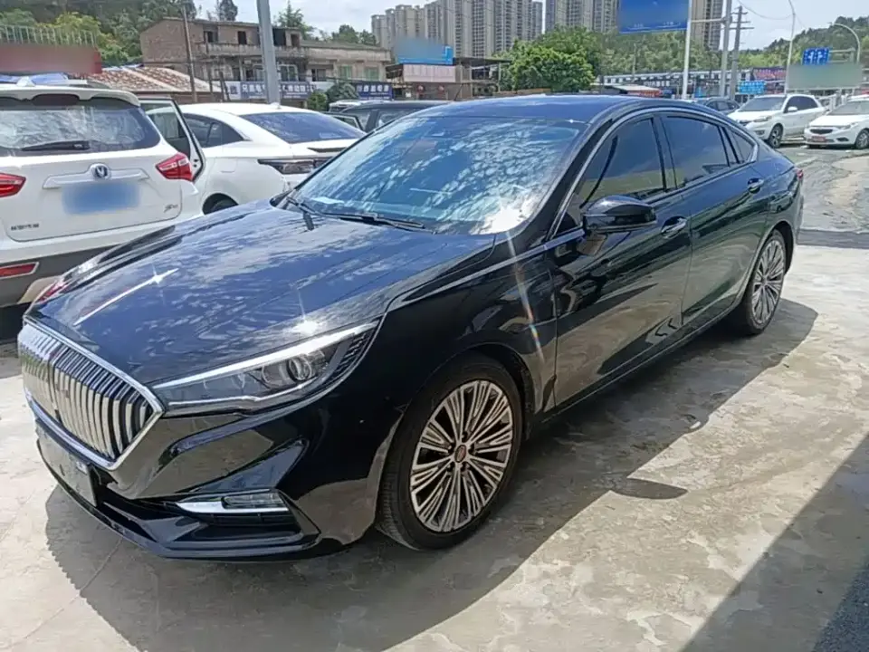 Hongqi H5 Classic Facelift 1.8T Automatic Smart Connect Flag Enjoyment Edition 2022